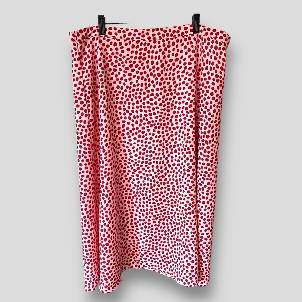 T TAHARI skirt.